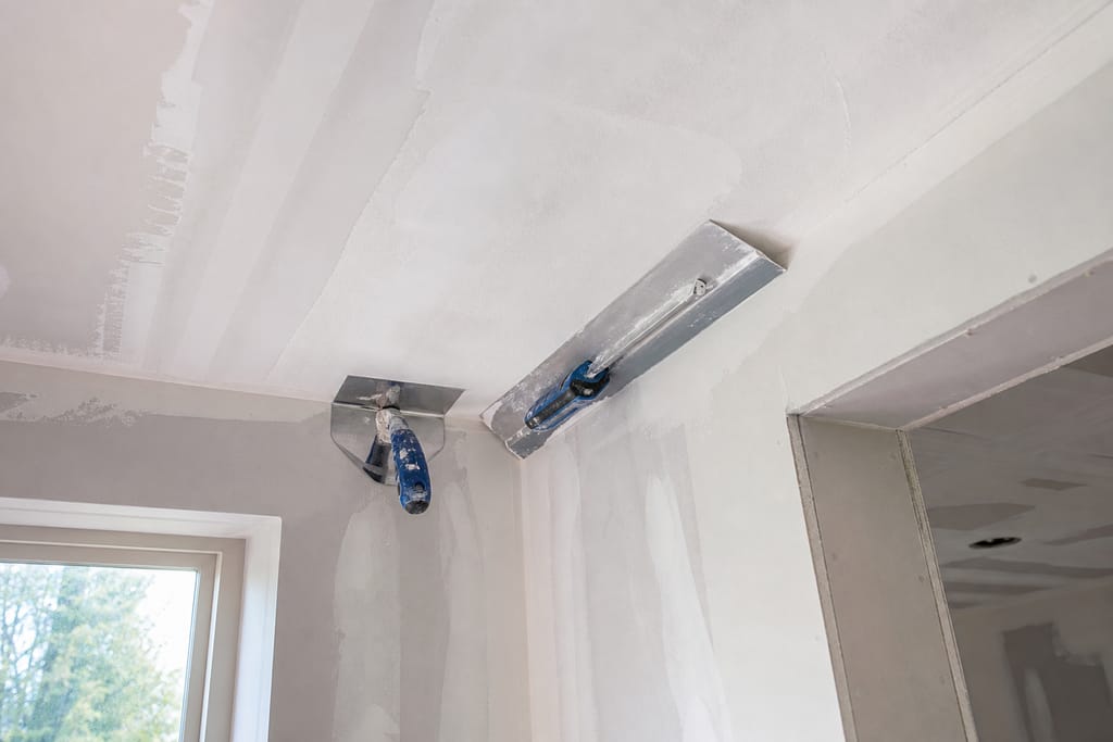 Corner and edge trowels photo